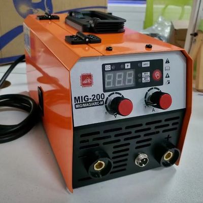 Máquina de soldadura de arco de inversor IGBT MIG 200 con alambre de frecuencia y flujo de 50/60HZ