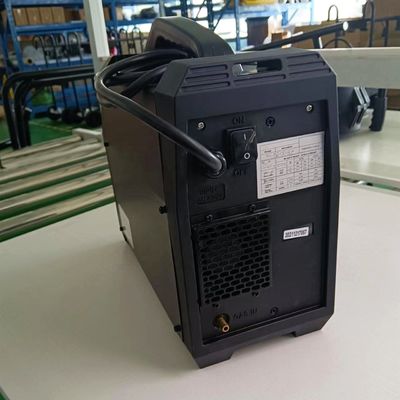 Clasificación de aislamiento F Máquina de soldadura con inversor IGBT LCD de 200 amperios para soldadura por gas IP21S