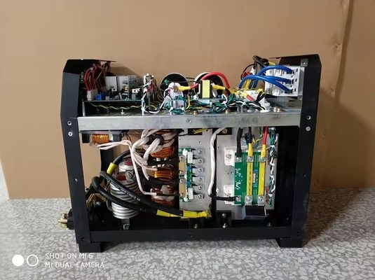 Experimenta un rendimiento de soldadura sin igual con ZX7-630 El prodigio de la frecuencia de pulso