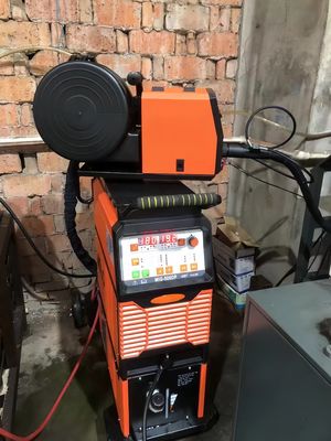 Máquina de soldadura de doble inversor de pulso de 500A MIG500DP para soldadura de aleaciones de acero inoxidable y aluminio