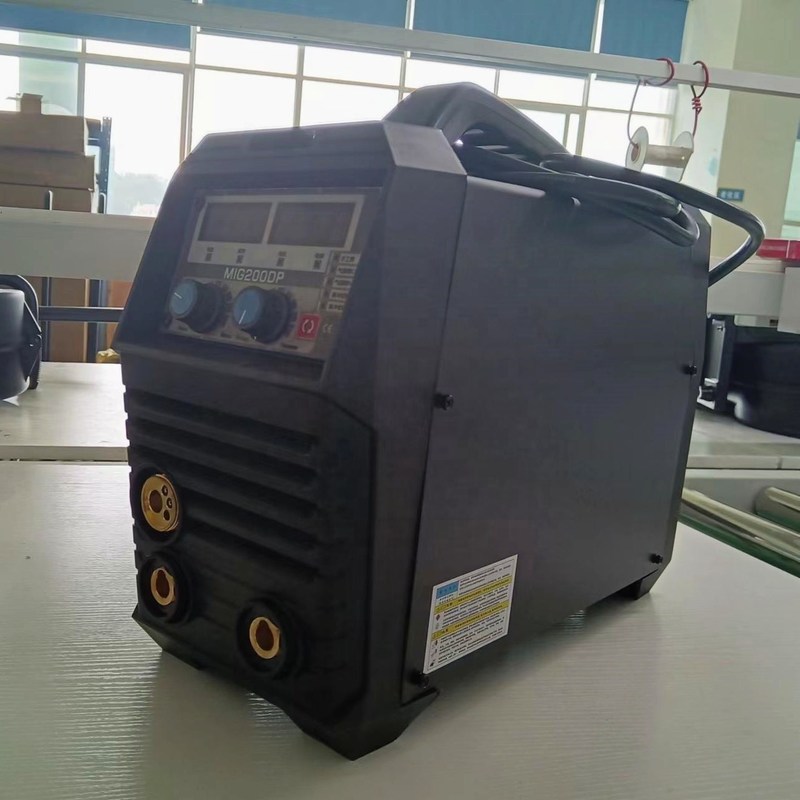 Clasificación de aislamiento F Máquina de soldadura con inversor IGBT LCD de 200 amperios para soldadura por gas IP21S
